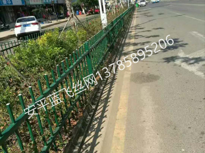 鋅鋼草坪護欄-5.jpg